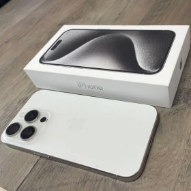 【美品】iPhone15Pro 128GB ホワイト