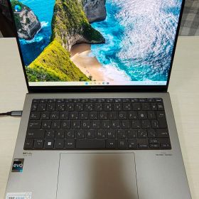 大幅値下 極美品 ASUS Zenbook S 13 OLED UX5304VA