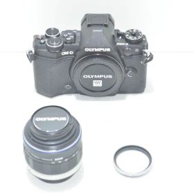 【動作現状品】 オリンパス OLYMPUS OM-D E-M5 Mark II ボディ M.ZUIKO DIGITAL 14-42mm F3.5-5.6 付き