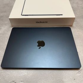 MacBook Air 13インチ M3 8GB 256GB 2024