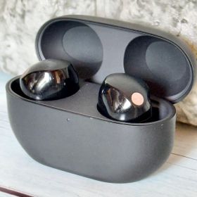 SONY「WF-1000XM5」完全ワイヤレスカナル型イヤホン