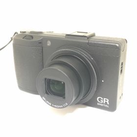 【中古】【非常に良い】RICOH デジタルカメラ GR DIGITAL III GRDIGITAL3