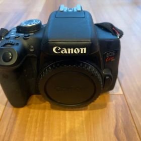 Canon EOS kiss x8i デジタル一眼レフカメラ ジャンク品