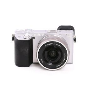 【中古】(ソニー) SONY α6400 ILCE-6400L パワーズームレンズキット シルバー