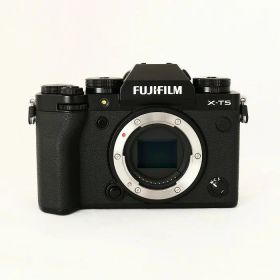 【中古】 (フジフイルム) FUJIFILM X-T5-B ボデイ【中古カメラ デジタル一眼】 ランク：AB