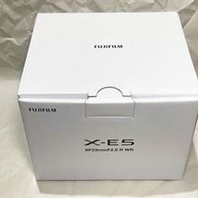 新品 フジフイルム FUJIFILM X-E5 XF23mm F2.8 R WR レンズキット シルバー Silver 送料込み (沖縄・離島以外)