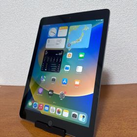 iPad 9.7インチ (第6世代) 32GB WiFi + セルラー