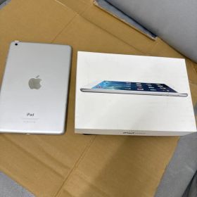 Apple iPad mini (第1世代) a1489 箱の中の備品は新品