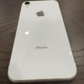 iPhone XR 64G ホワイト