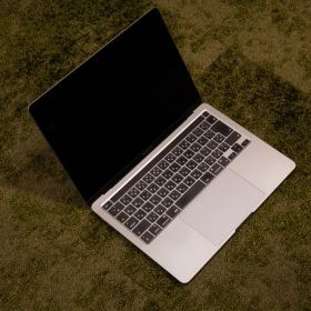 MacBook Pro (13-inch, M1, 2020) メモリ 16GB / SSD 1TB / 日本語配列 : 1052