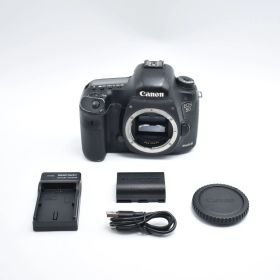 B#10191 Canon デジタル一眼レフカメラ EOS 5D Mark III ボディ EOS5DMK3