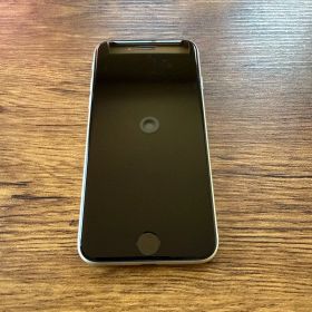 iPhone SE SIMフリー 64GB