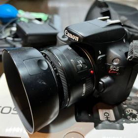 Canon EOS Kiss X7デジタル一眼レフカメラ