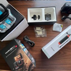 Insta 360 ace pro 2 潜水キット-SDカード電池の数 2 単