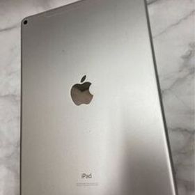 Apple iPad Air 10.5 (2019年、第3世代) 新品¥18,600 中古¥15,000