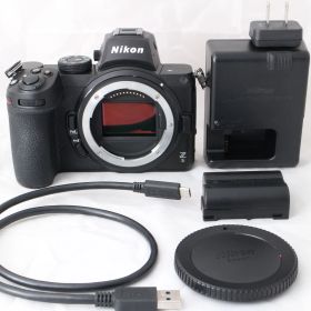 ☆新品級・ショット数5896☆ Nikon ミラーレス一眼カメラ Z5 ボディ ニコン #R320