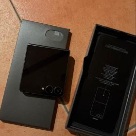 Samsung Galaxy Z Flip7 ブラック 本体