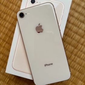 iPhone 8 ピンクゴールド
