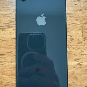 Apple iPhone 8 本体 64GB