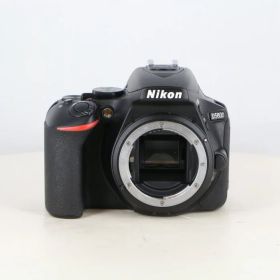 【中古】 (ニコン) Nikon D5600 ボディ【中古カメラ デジタル一眼】 ランク：B