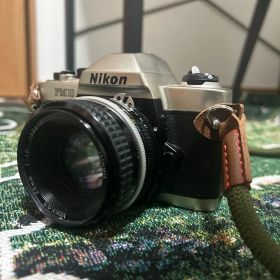Nikon FM10 単焦点レンズ付き フィルムカメラ