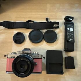 Nikon Z fc ピンク ミラーレス一眼 本体とリモコン