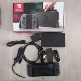 Nintendo Switch 本体 + 付属品