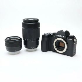【中古】 《並品》 FUJIFILM X-S10 ダブルズームレンズキット ブラック [ デジタルカメラ ]