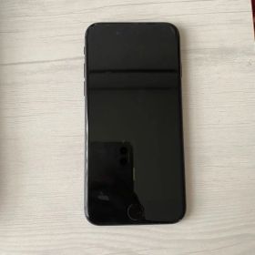 Apple iPhone 8 ブラック 本体 simロックなし 初期化済み