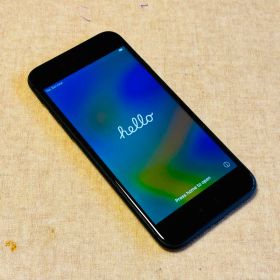 iPhone8 64GB SIMフリー版