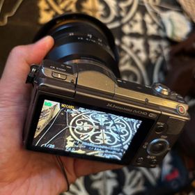 ソニーSONYα5100 ILCE-5100ミラーレス一眼レフカメラボディ本体おまけフィルム付き/バリアングル自撮りα7cα6500NEX-5Tなど好きにも