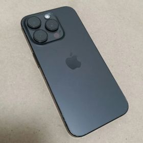 動作品 iPhone 15Pro ブラックチタニウム 128GB SIMフリー