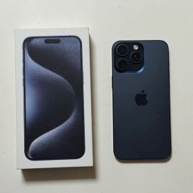 Apple iPhone 15 Pro Maxブルーチタニウム本体 中古