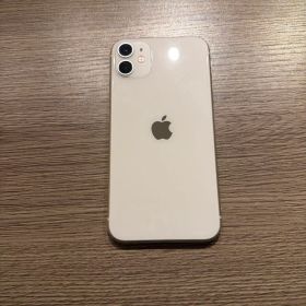 Apple iPhone 11 ホワイト ケース付き
