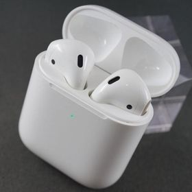 Apple AirPods with Wireless Charging Case エアーポッズ イヤホン Qi USED美品 第二世代 MRXJ2J/A 完動品 中古 V9657