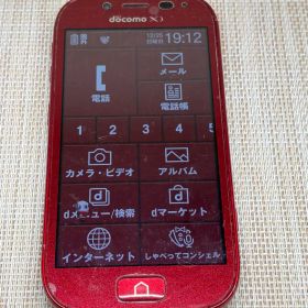 docomo F-06F レッド スマートフォン 中古品