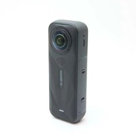 【中古】 《美品》 Insta360 X5 エッセンシャルバンドル CINSAAHA-X504 [ デジタルカメラ ]