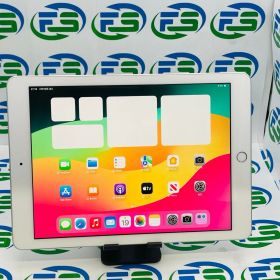 iPad 第6世代 Wi-Fi 32GB シルバー MR7G2J/A A1893 送料無料 訳アリ アップル タブレット アイパッド