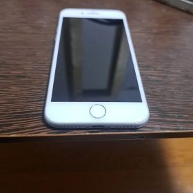 Apple iPhone 8 白 本体