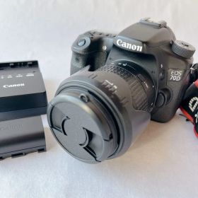 動作品✨Canon EOS 70D + SIGMA 28-200レンズ 一眼レフ