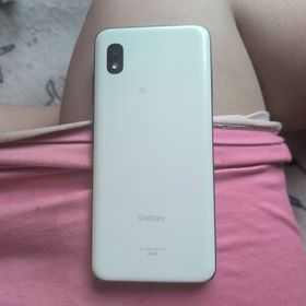 モデル名がGaIaxyA21ですモデル番号がSCV49ですホワイトです