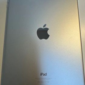 Apple iPad 16GB シルバー MD786J/A 本体