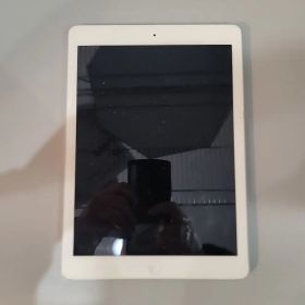 【第1世代】iPad Air Wi-Fi 16GB MD788J/A A1474