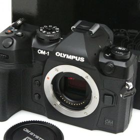 【中古】【美品】オリンパス OM SYSTEM OM-1 ボディ CA01-P390-2P3 OLYMPUS マイクロフォーサーズ EVF 5軸手ブレ補正 中古