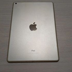 【付属品付】iPad (第5世代) 9.7インチWi-Fi 32GB 2017