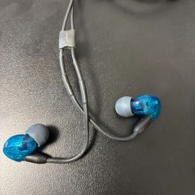 SHURE SE215 Special Edition ブルー