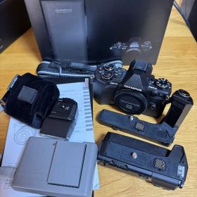 OLYMPUS OM-D E-M5 Mark II 【シャッター数6321】