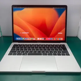Apple MacBook Pro 2017 13型 新品¥29,800 中古¥13,980 | 新品・中古の