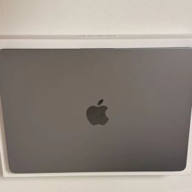 ほぼ新品：MacBook Air 13インチ M3 2024 8GB 512G