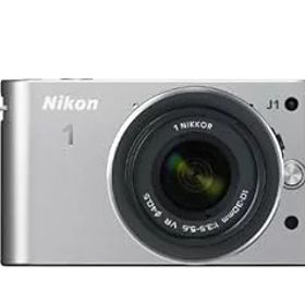 【中古】(良い)Nikon ミラーレス一眼カメラ Nikon 1 (ニコンワン) J1 (ジェイワン) 標準ズームレンズキット シルバーN1 J1HLK SL